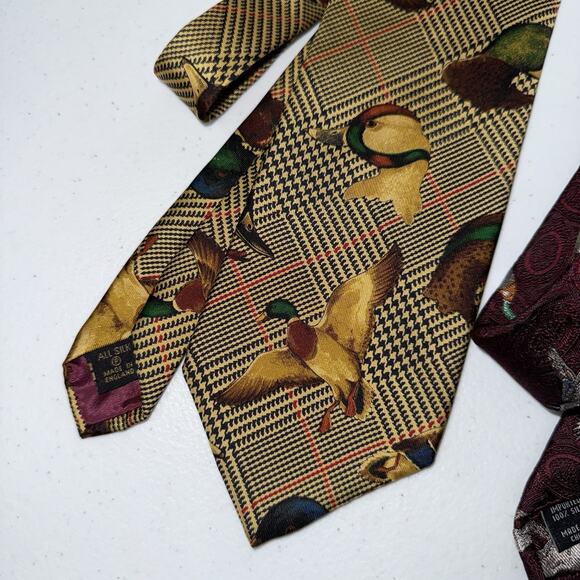 Lot Of 2 Men’s Mallard Duck Ties 100% Silk Jos A Bank Huntington - Picture 3 of 4